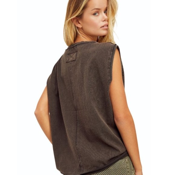 FREE PEOPLE Kasee Muscle Tee In Raven Feather - Picture 2 of 6
